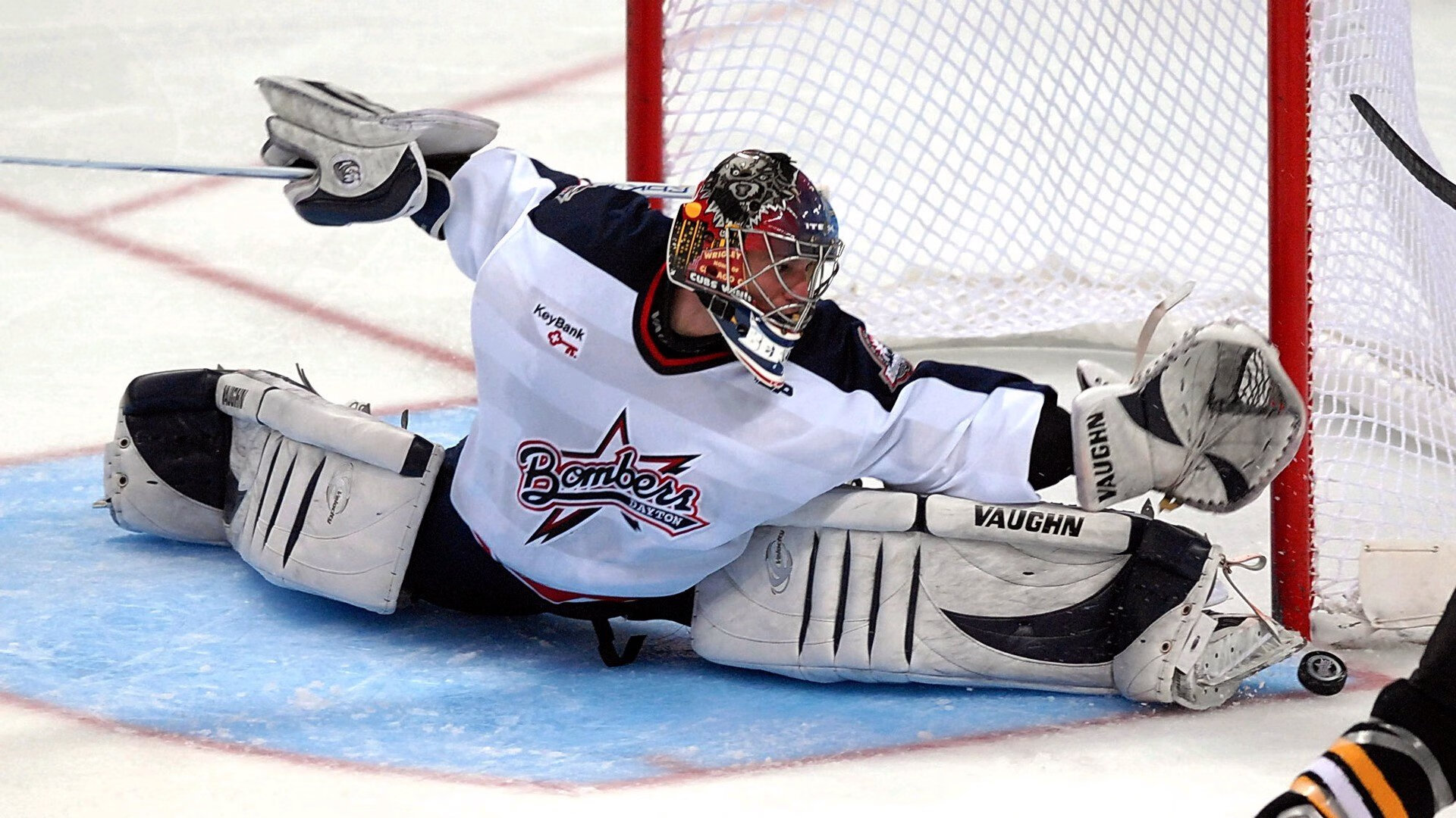 体育竞猜网站-红牌引爆逆转，德布劳内争议离场，上海海港完成史诗级翻盘，红牌引爆逆转，德布劳内争议离场，上海海港史诗级翻盘